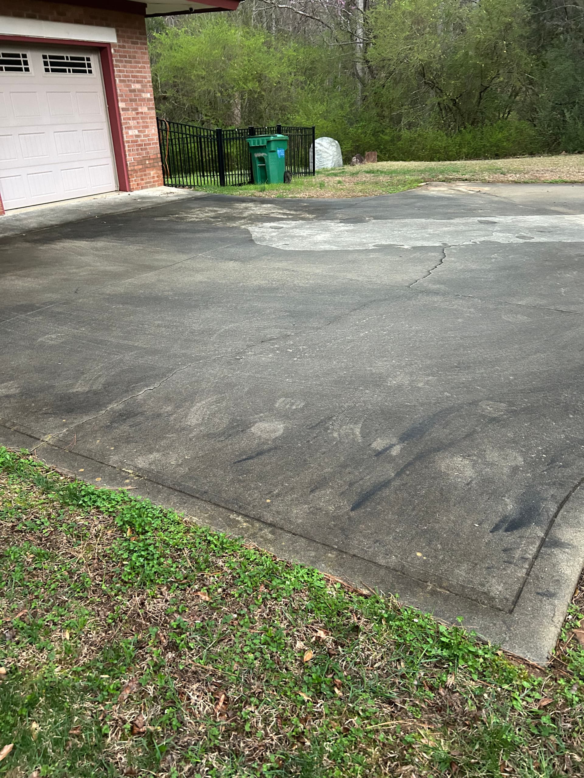 Gallery photos for Dramatic Driveway Makeover in Mount Holly: Image #2