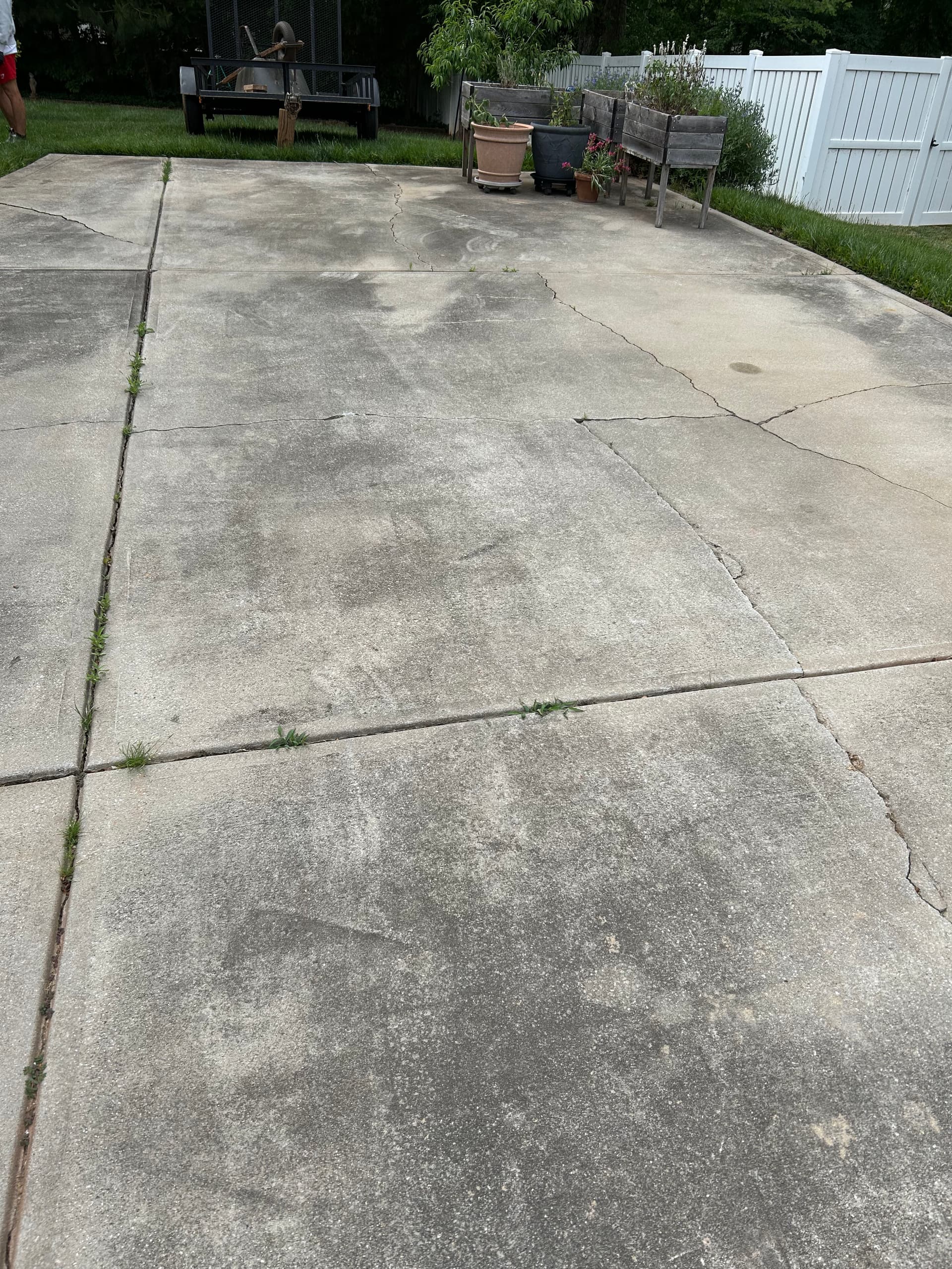 Gallery photos for Driveway and Sidewalk Pressure Washing in Mooresville: Image #4