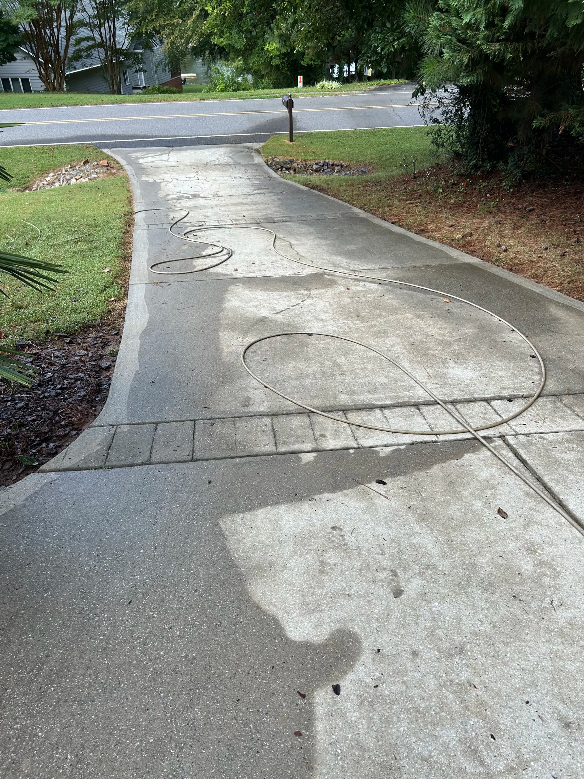 Mooresville Driveway and Sidewalk Pressure Washing image