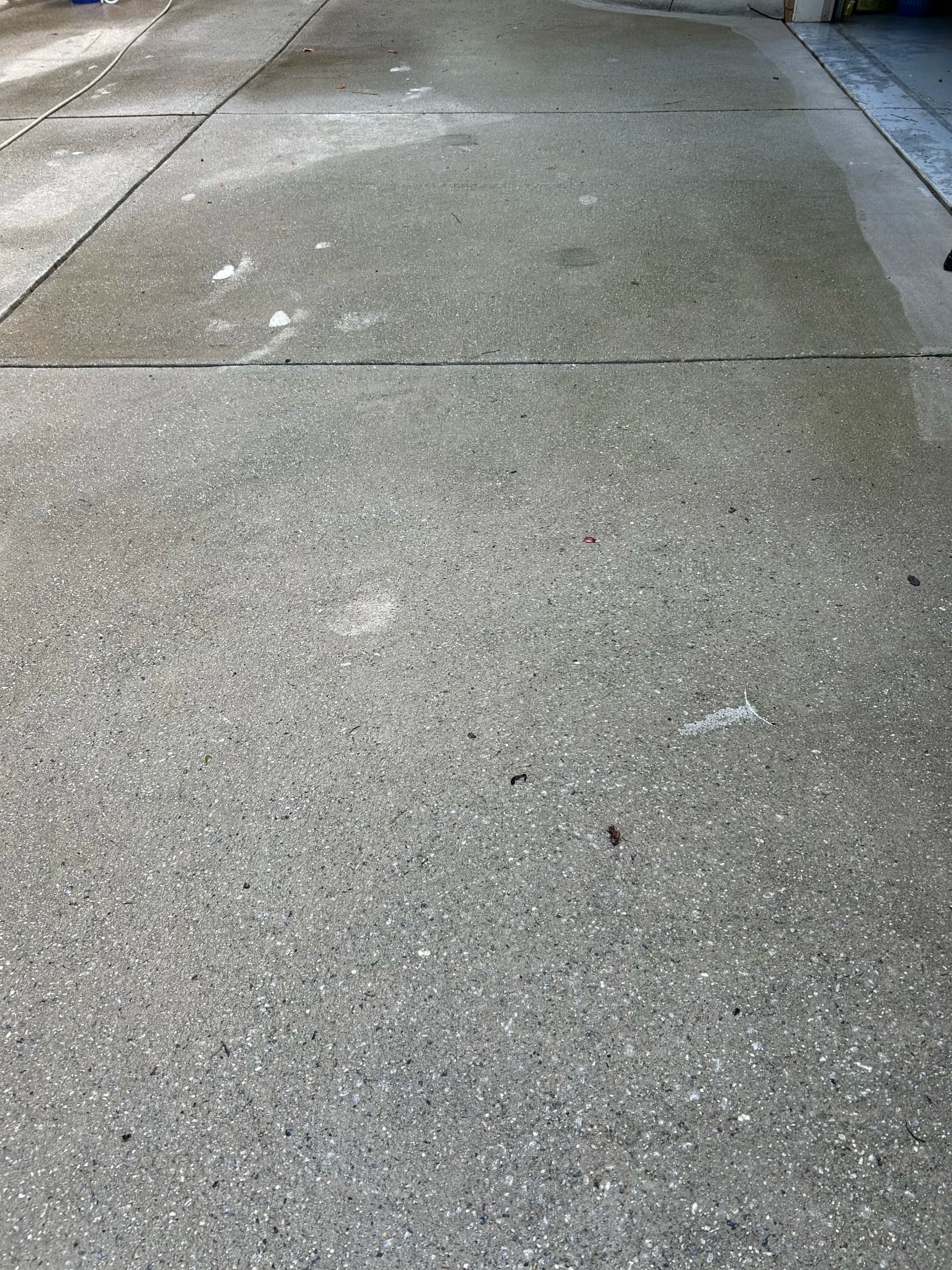 Gallery photos for Mooresville Driveway and Sidewalk Pressure Washing: Image #4