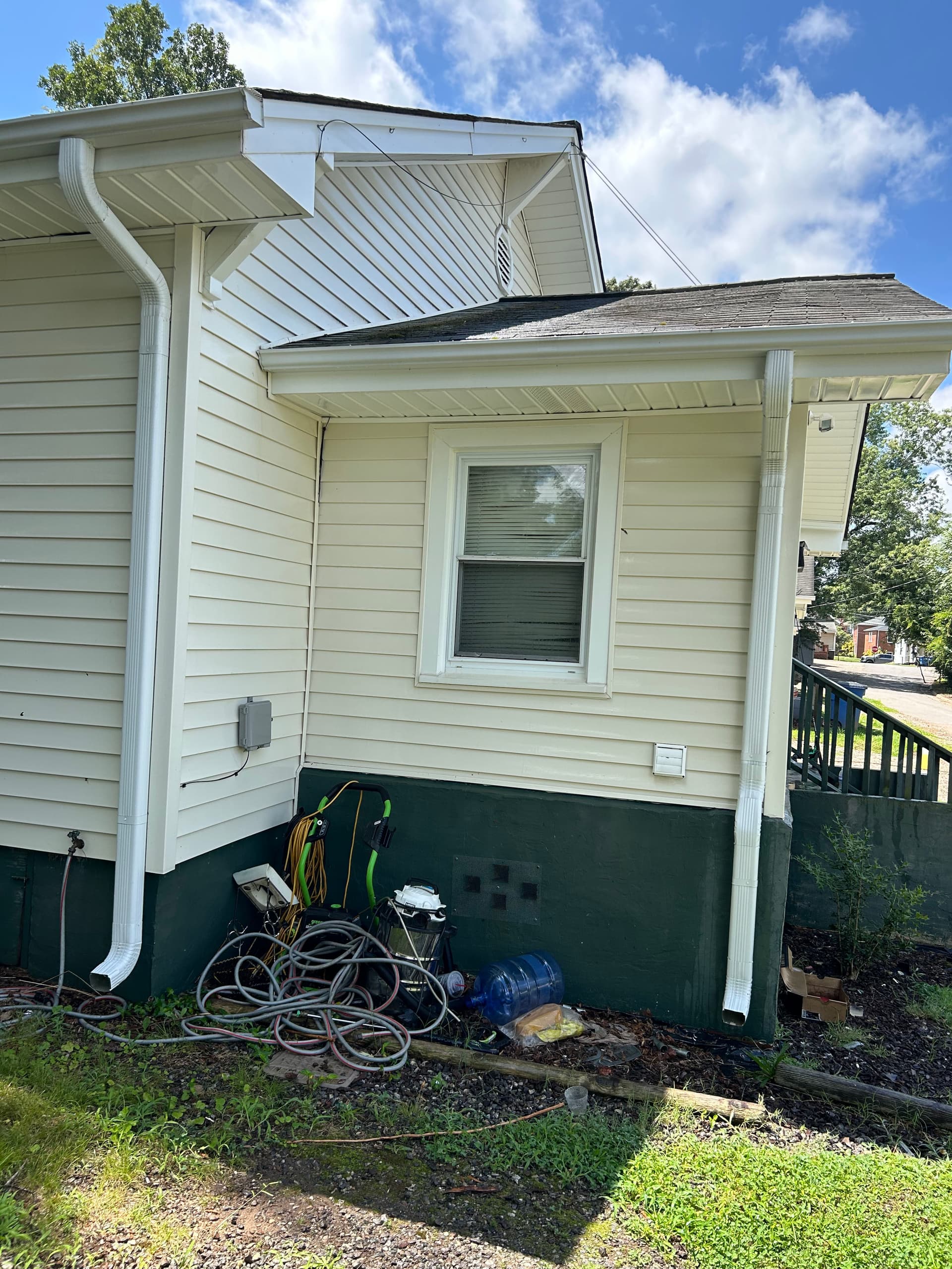 Gallery photos for Soft Washing Multiple Homes for a Statesville Realtor: Image #7