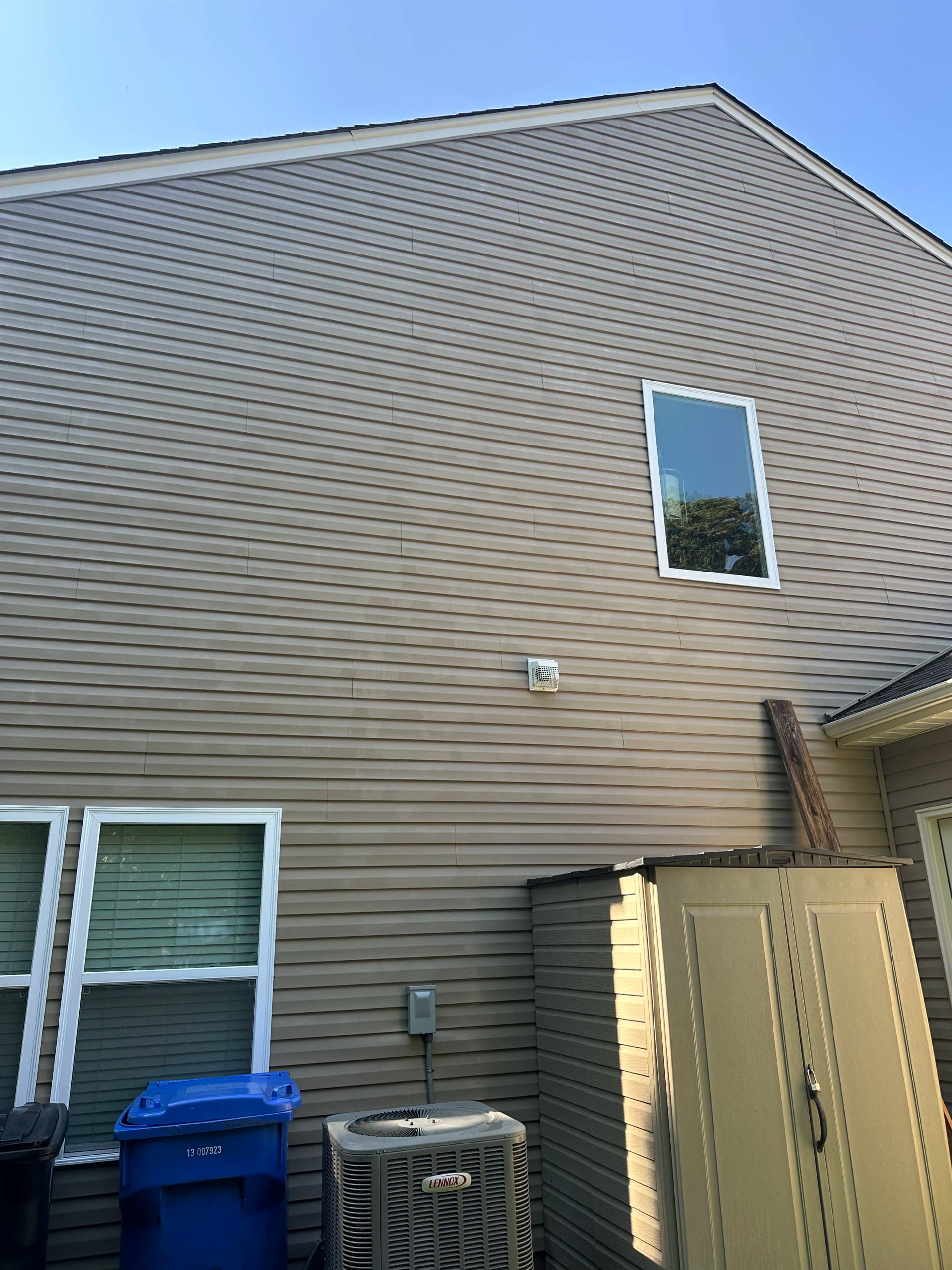 Gallery photos for Siding Soft Wash Cleans Up Beautifully in Mooresville: Image #1